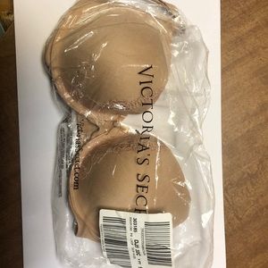 Victoria’s Secret bra size 32C